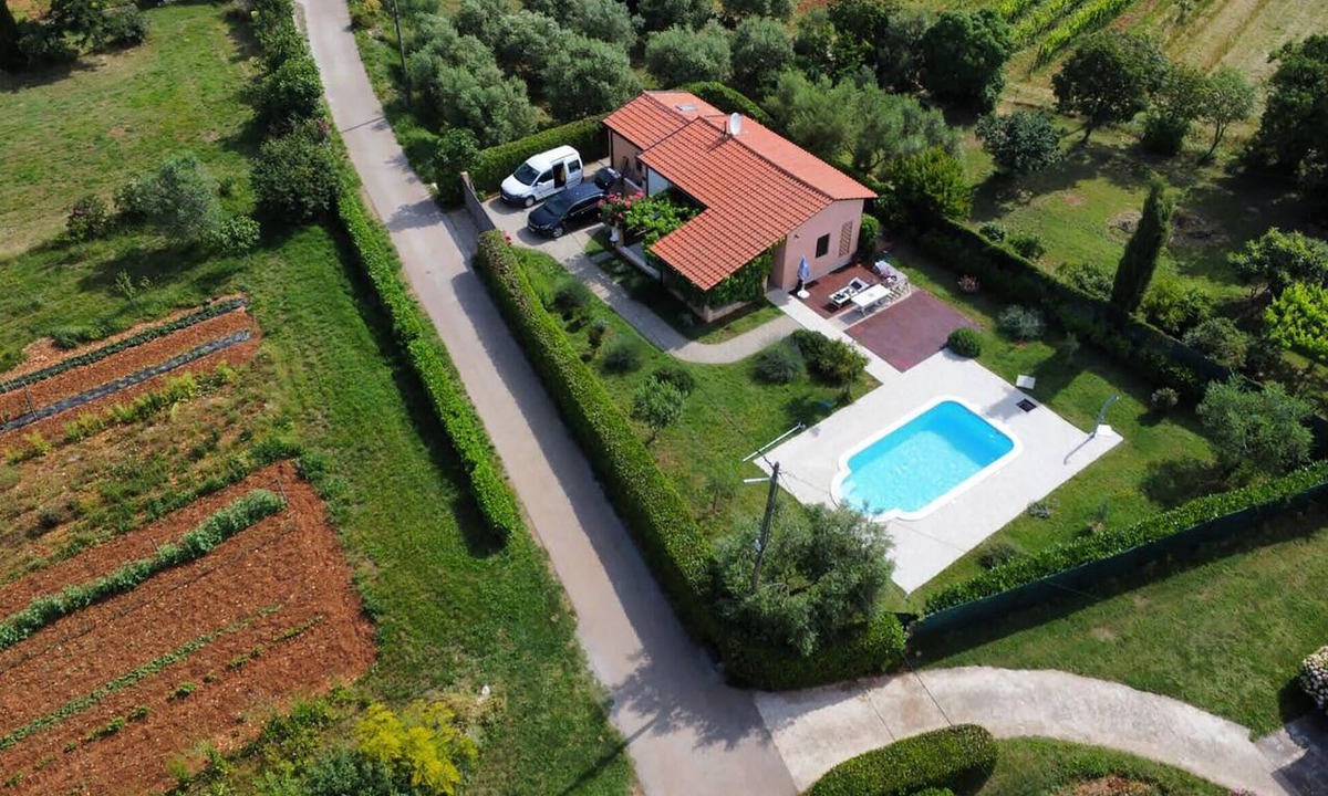 Veliki Vareski House | 1 bedroom cozy home in Marcana