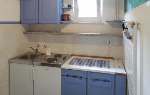 Martinscica Apartment | 1 Bedroom Lovely Apartment In Martinscica