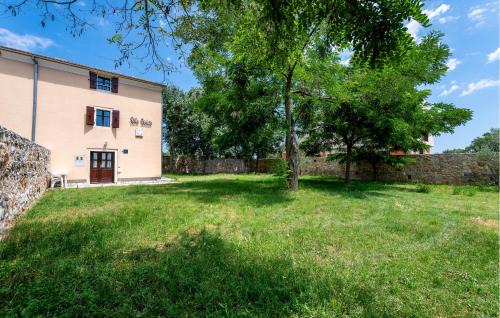 Bale House | 1 Bedroom Stunning Home In Bale
