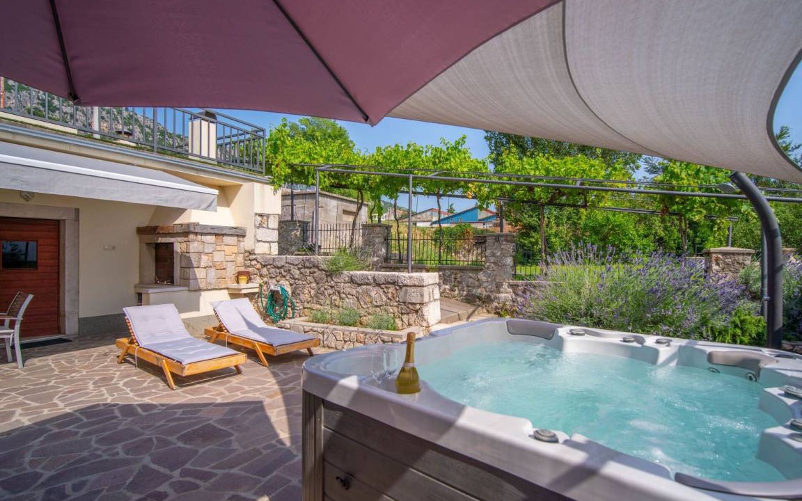 Bribir Other | 100 m² Accommodation ∙ 3 bedrooms ∙ 6 guests