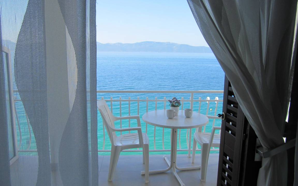 Brist Resort | 16 m² Private room ∙ 2 guests