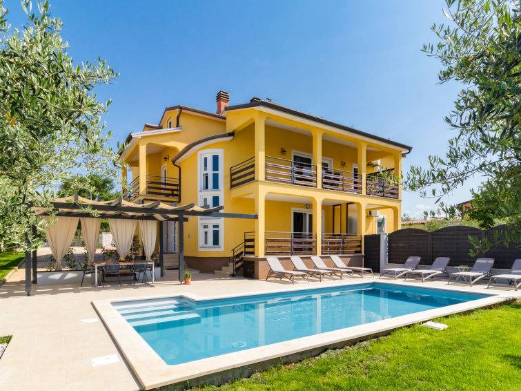 Novigrad House | 186 m² House ∙ 4 bedrooms ∙ 8 guests