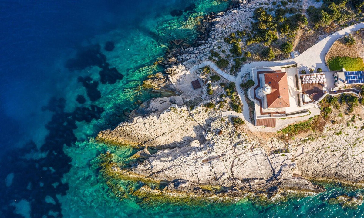Cove Rogacic House | 2 bedroom amazing home in Vis