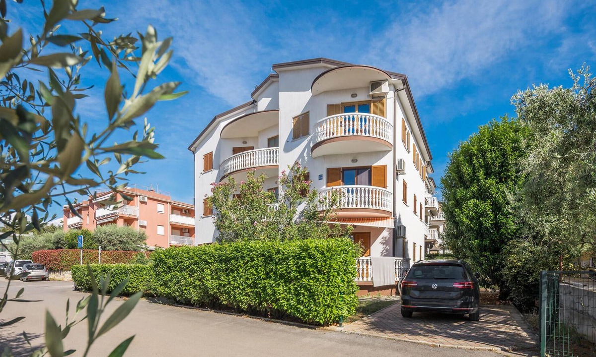 Zambratija Apartment | 2 bedroom beach front apartment in Zambratija