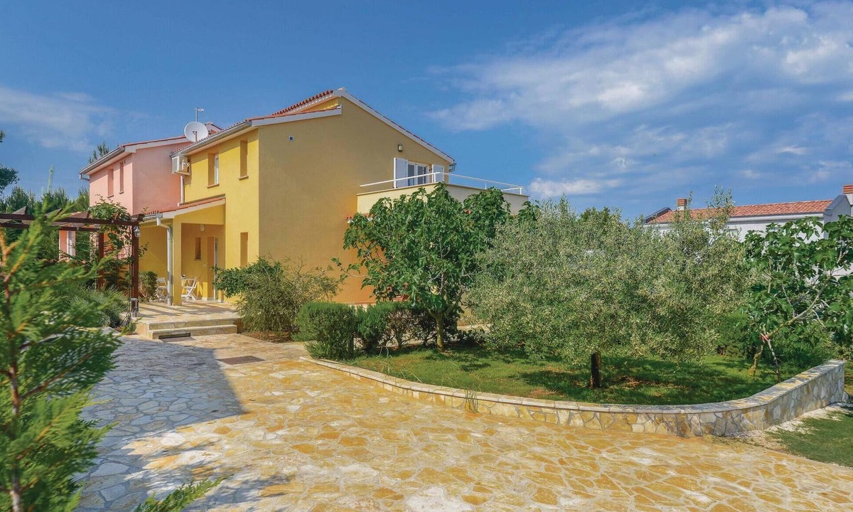 Liznjan House | 2 bedroom beautiful home in Liznjan