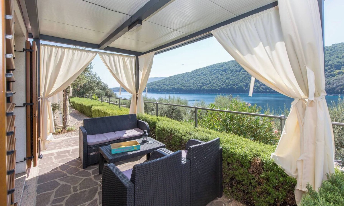 Duga Luka Apartment | 210 Sea Side 2bedrooms Holiday Apartment SeaView