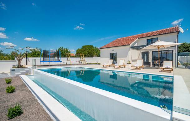 Skabrnja House | 3 bedroom accommodation in Skabrnja