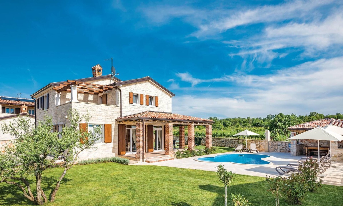 Stifanici House | 3 bedroom accommodation in Stifanici
