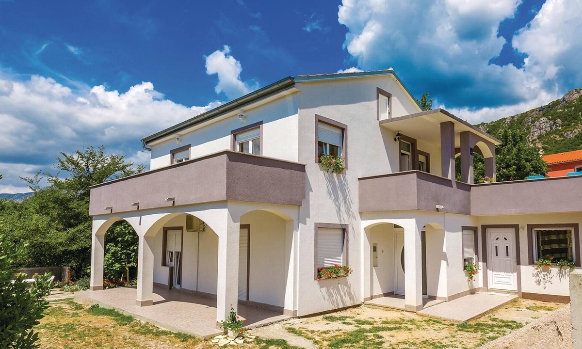 Grizane Apartment | 3 bedroom amazing apartment in Grizane