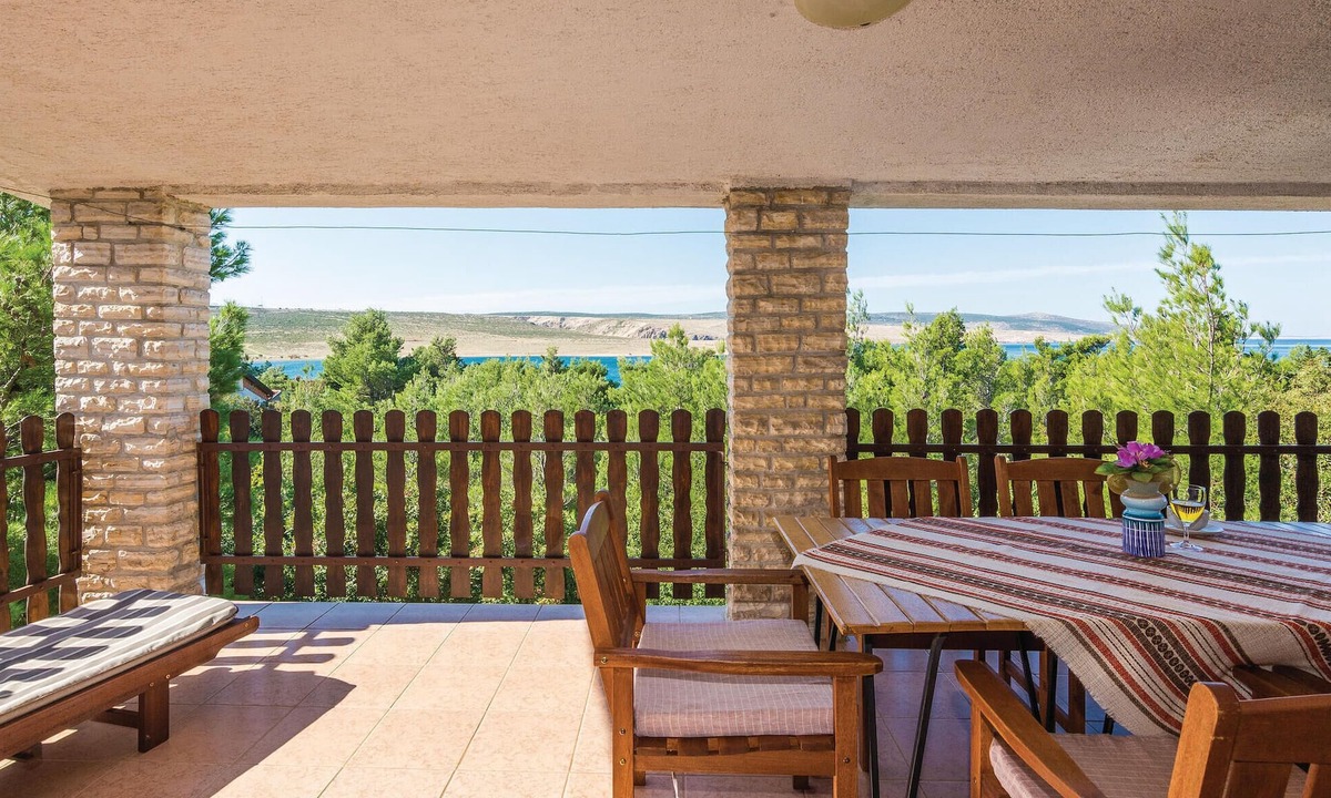 Rovanjska Apartment | 3 bedroom beautiful apartment in Jasenice