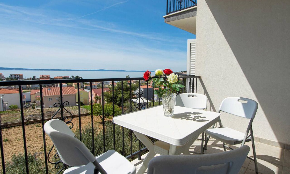 Podstrana Apartment | 3 bedroom cozy apartment in Podstrana