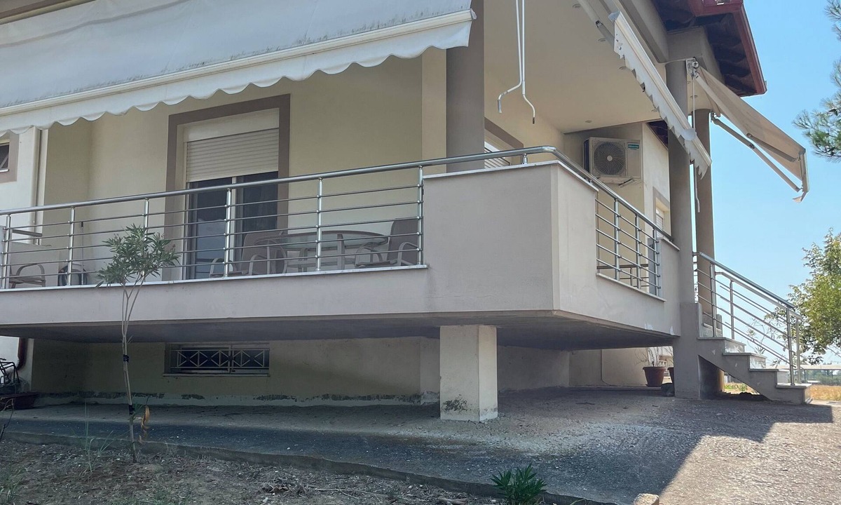 Bouvet Island House | 3-bedroom house in beautiful Ganochora with ACn