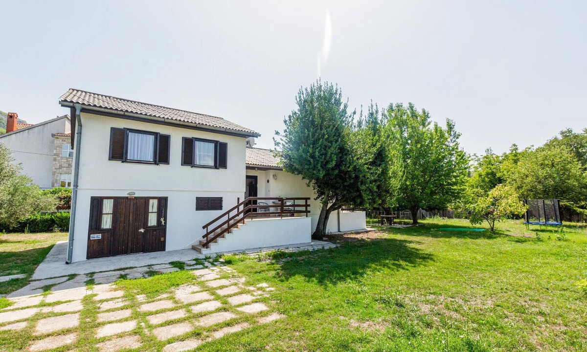Blato na Cetini House | 3 bedroom lovely home in Blato na Cetini