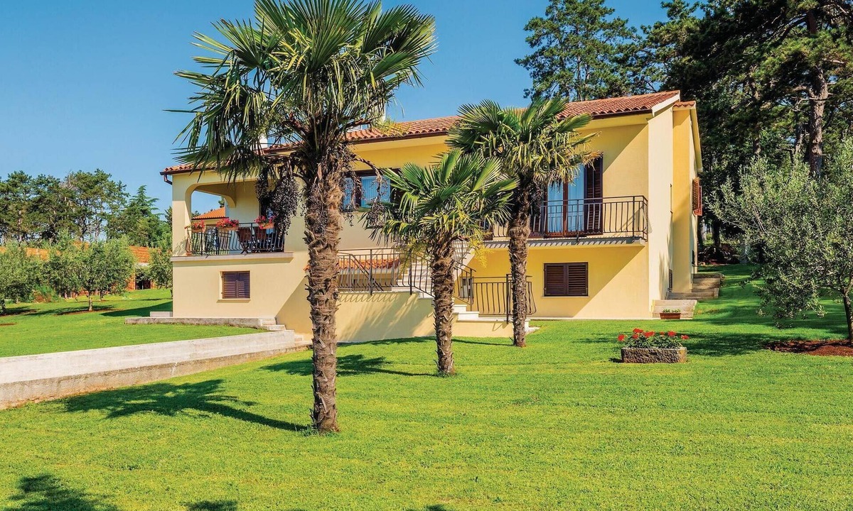 Martinski Apartment | 3 bedroom lovely apartment in Nedescina
