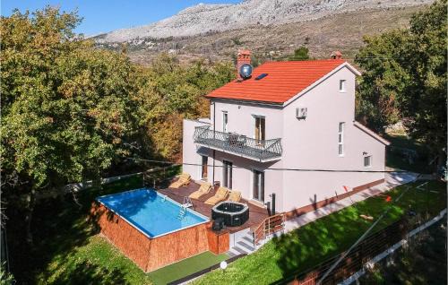 Srinjine House | 3 Bedroom Nice Home In Srinjine
