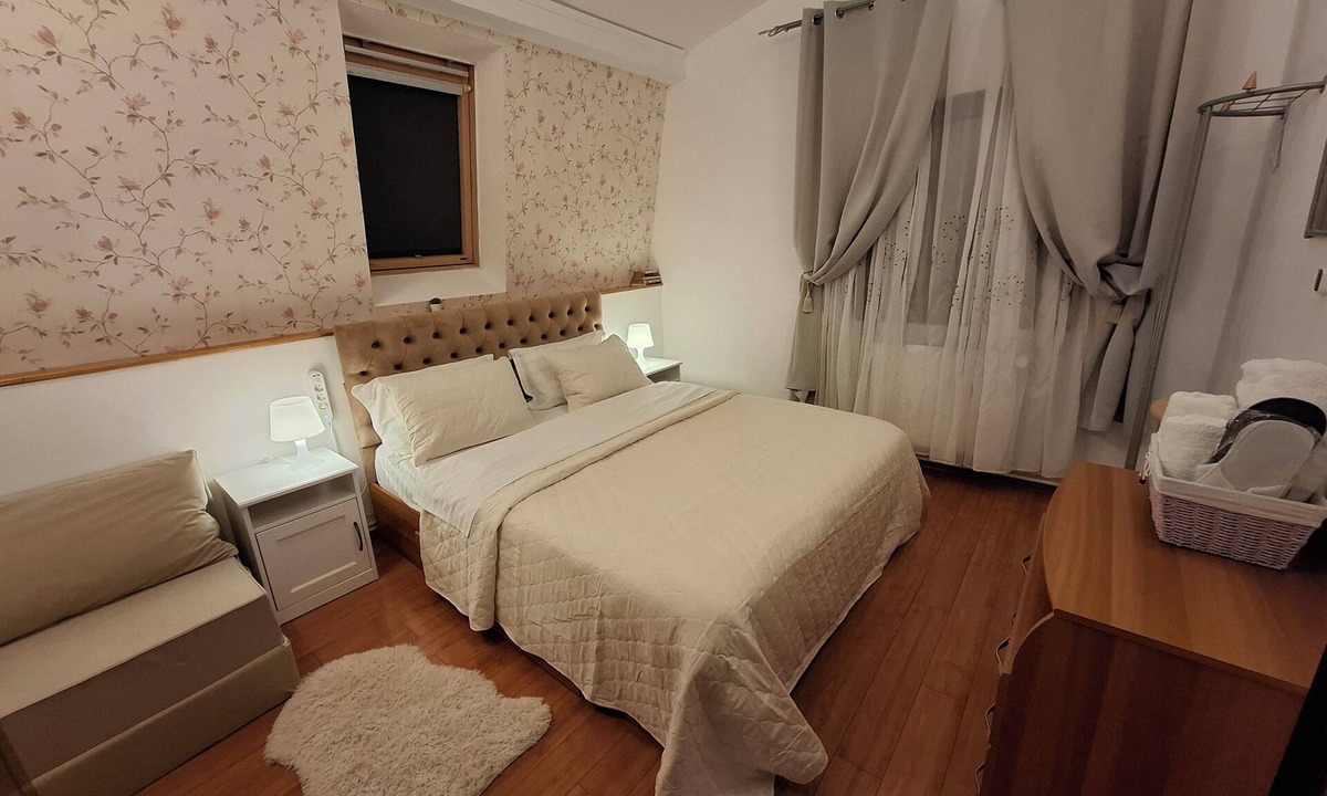 Baile Herculane Villa | 3-bedroom villa in superb place at Băile Herculane, self checkin Anastasiahouse