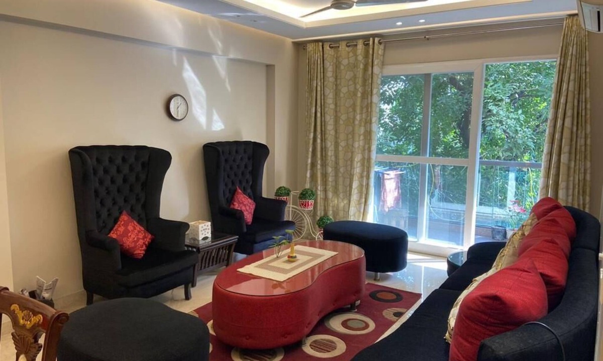Greater Kailash Enclave I Apartment | 3bhk green belt gk enclave 1 delhi48nfully serviced apartment with house help
