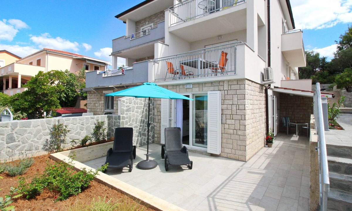 Silo Apartment | 4-star Studio Apartment 10m from Sea , More