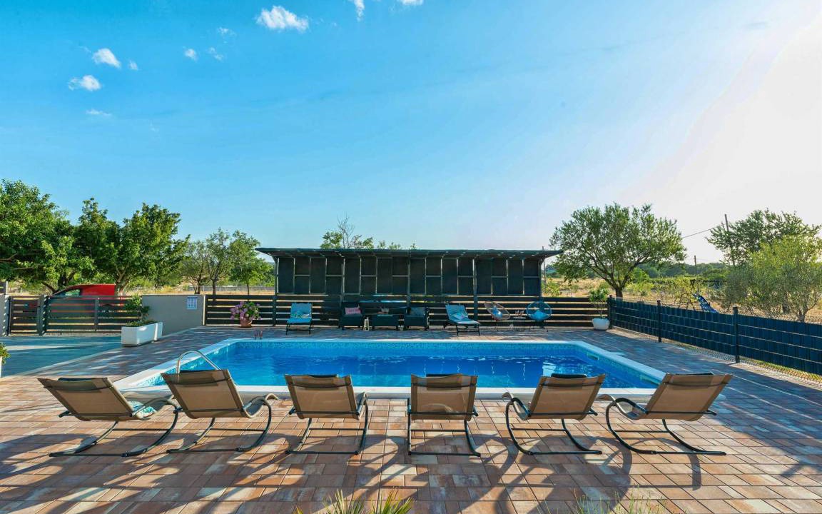 Pristeg Villa | 4 Villa Silentium with pool