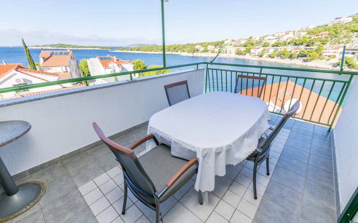 Primosten Burnji Apartment | 40 m² Apartment ∙ 1 bedroom ∙ 4 guests