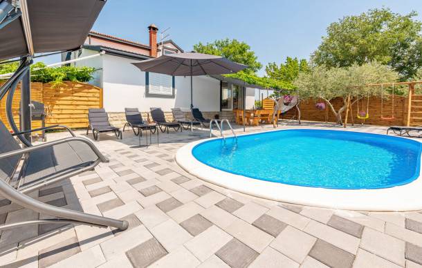 Dracevac Ninski House | 5 bedroom accommodation in Dracevac Ninski