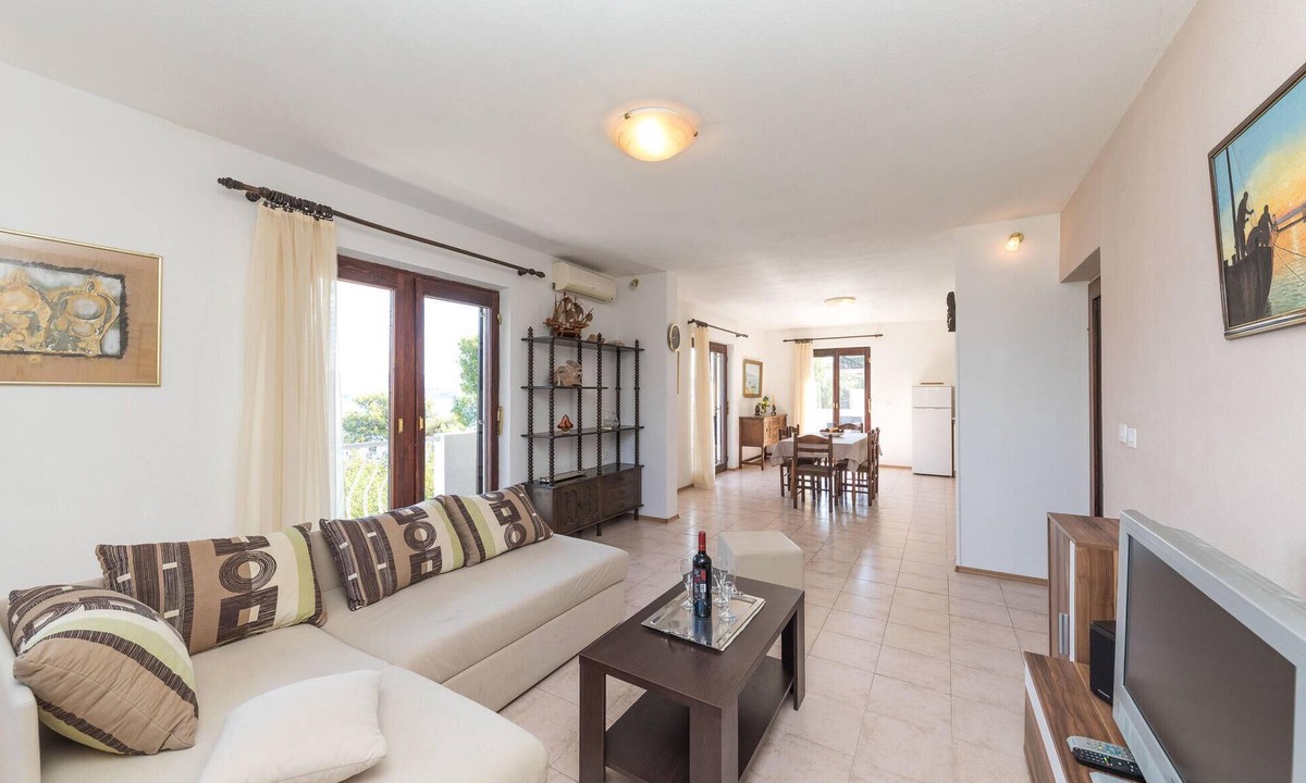 Okrug Donji House | 5 bedroom lovely home in Okrug Donji