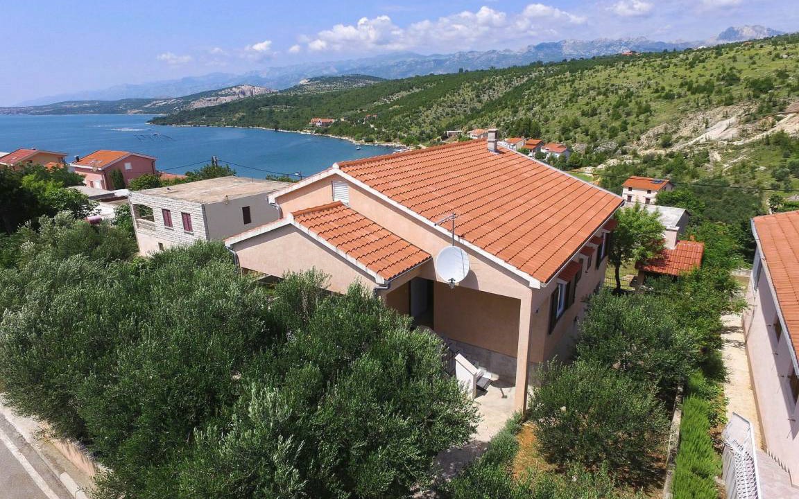 Krusevo Other | 95 m² Accommodation ∙ 3 bedrooms ∙ 8 guests