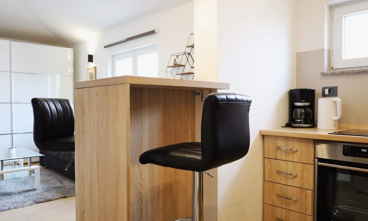 Finida Apartment | A cosy, little apartment with one bedroom, just outside Umag - Sunny