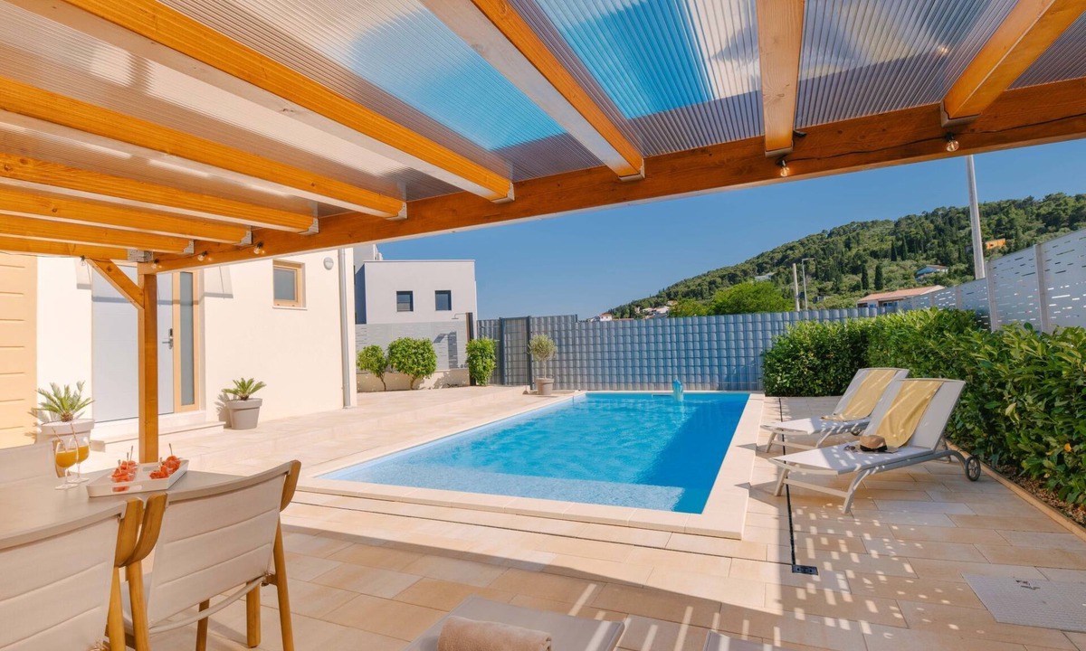 Preko House | A'more Preko" Ferienhaus in Preko Insel Ugljan by Interhome