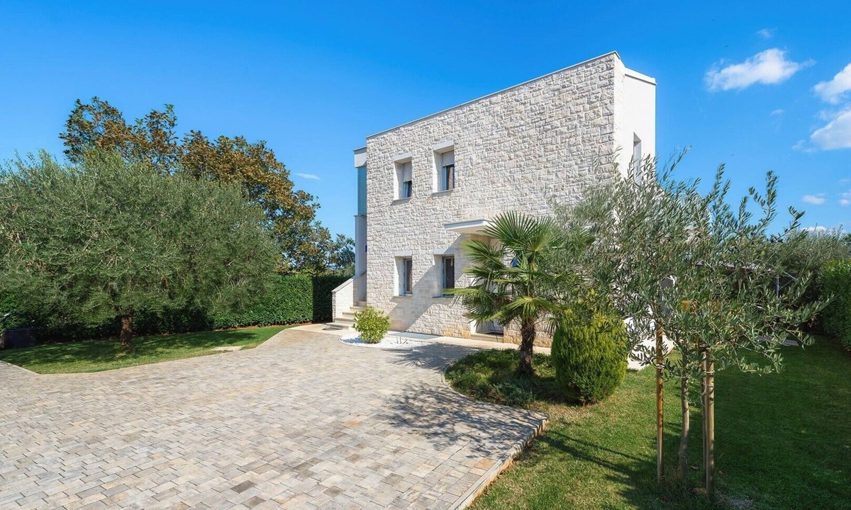 Đuba Apartment | A vibrant one bedroom apartment with terrace and garden - Mirjana 1