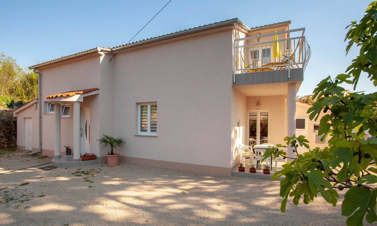 Sveti Vid-Miholjice Apartment | Adorable house apartment with roofed terrace !