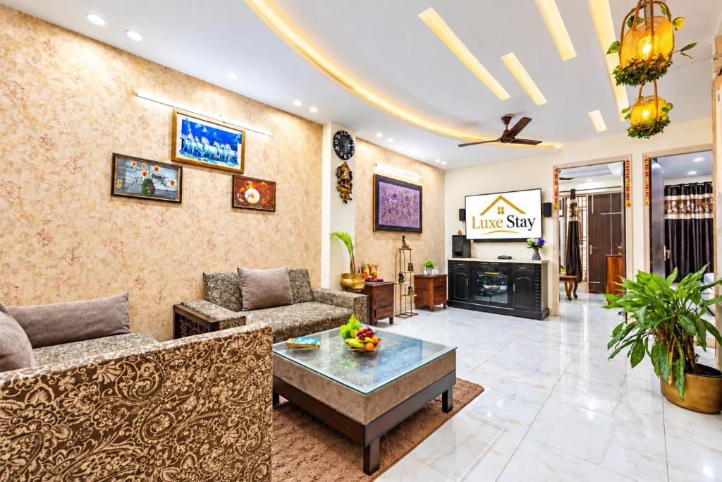 Dwarka Apartment | Aero Luxe 3 BHK near Yashobhoomi & IGI Airport