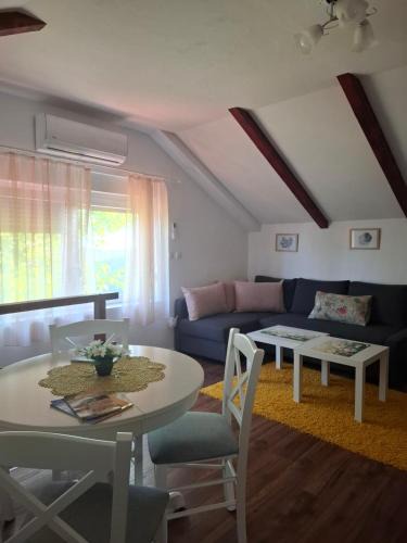 Velika Pisanica Apartment | Agroturizam Na Malenom brijegu IVANČICA