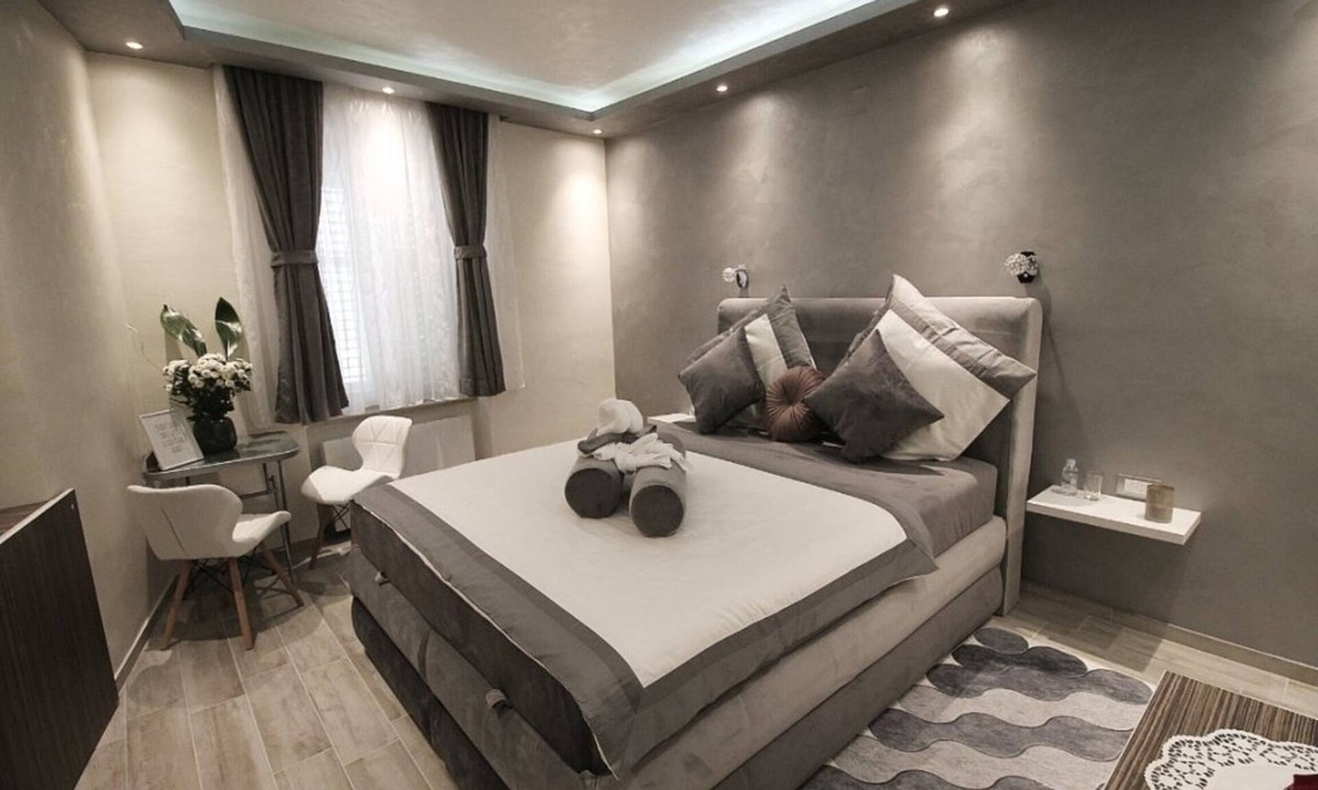 City Center House | Alessio Premium Rooms - King Room 4
