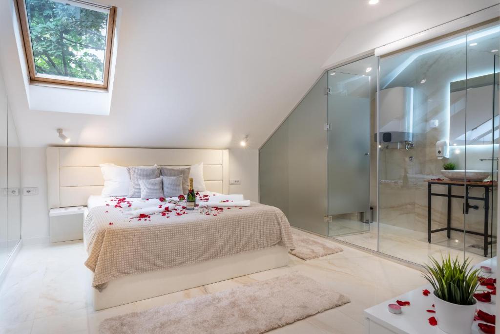 Dorcol Apartment | Alex Central Apartments
