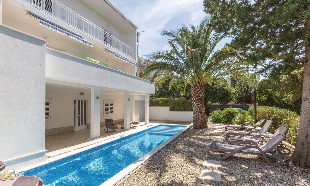 Bidol Apartment | Amazing apartment in Makarska