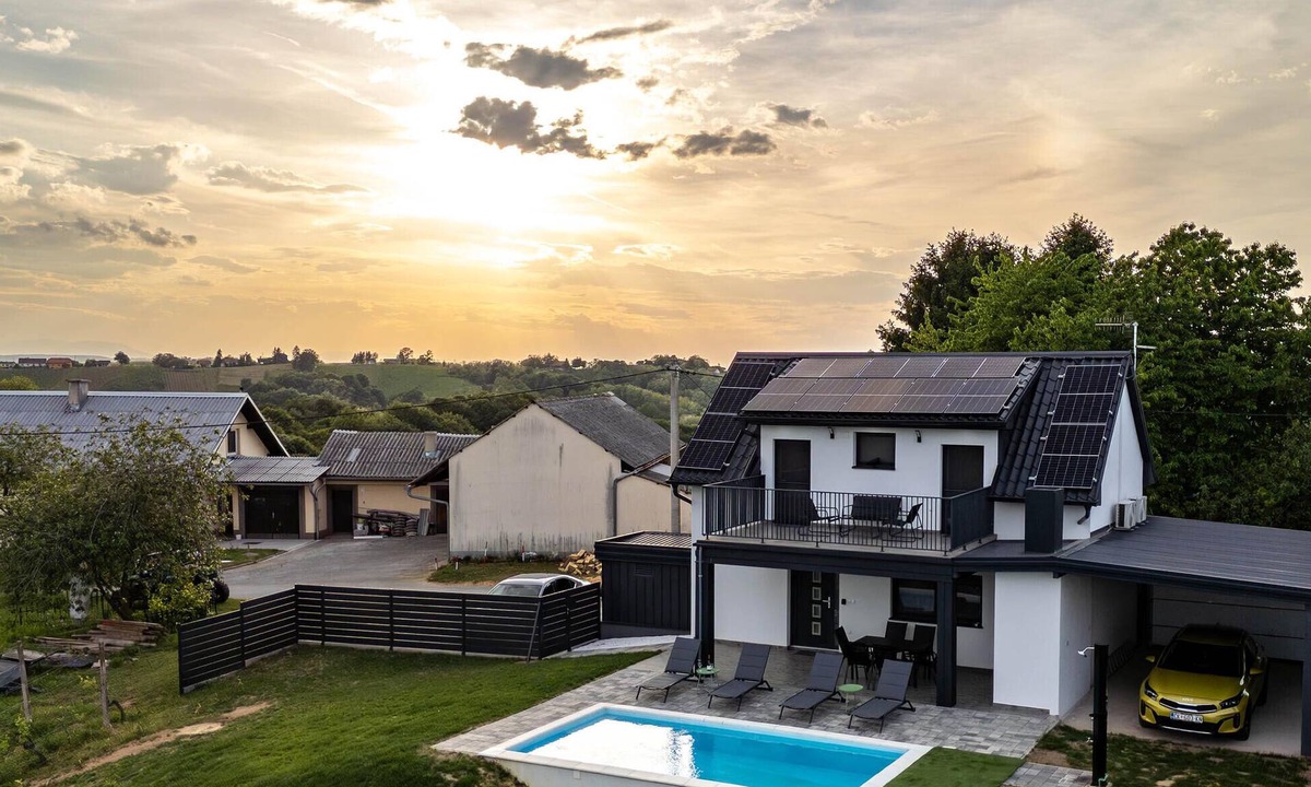 Strigova House | Amazing home in Banfi