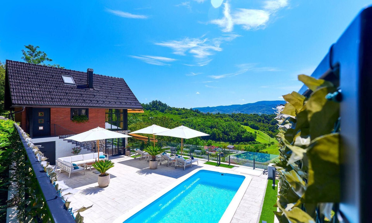 Donja Stubica House | Amazing home in Donja Stubica