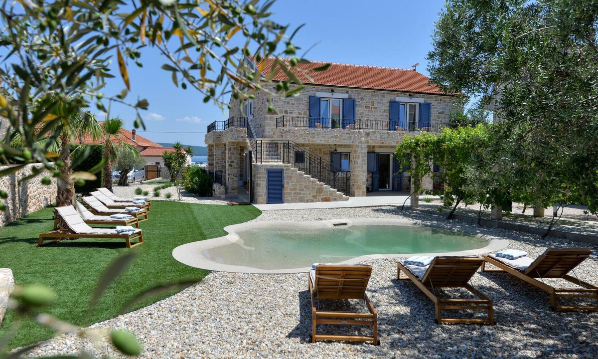 Dobropoljana House | Amazing home in Dobropoljana