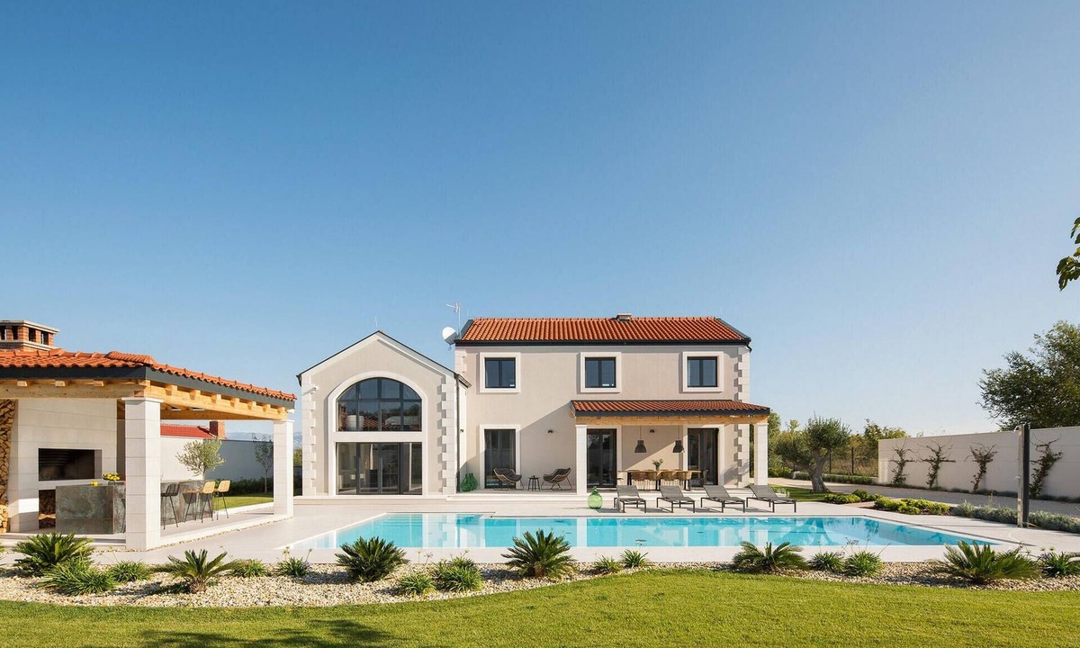 Zemunik Donji House | Amazing home in Gornji Zemunik