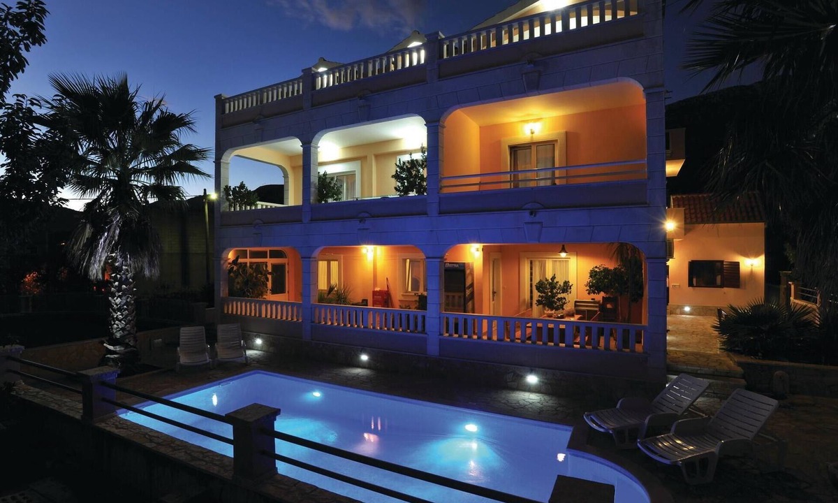 Kastel Stari House | Amazing home in Kastel Stari