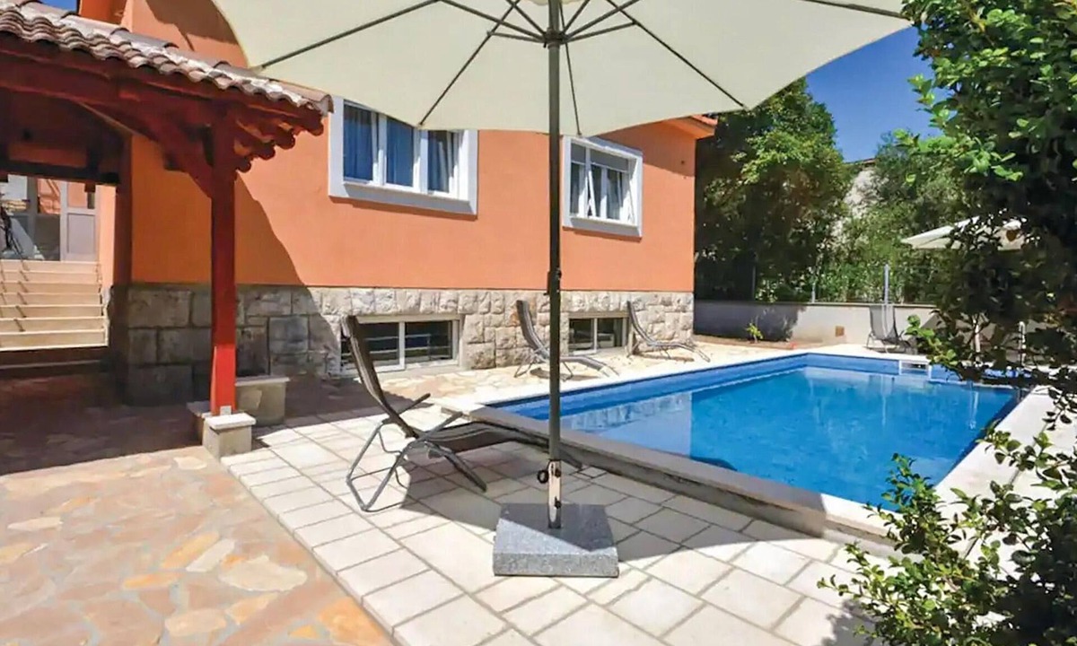 Split House | Amazing home in Split with private swimming pool, can be inside or outside