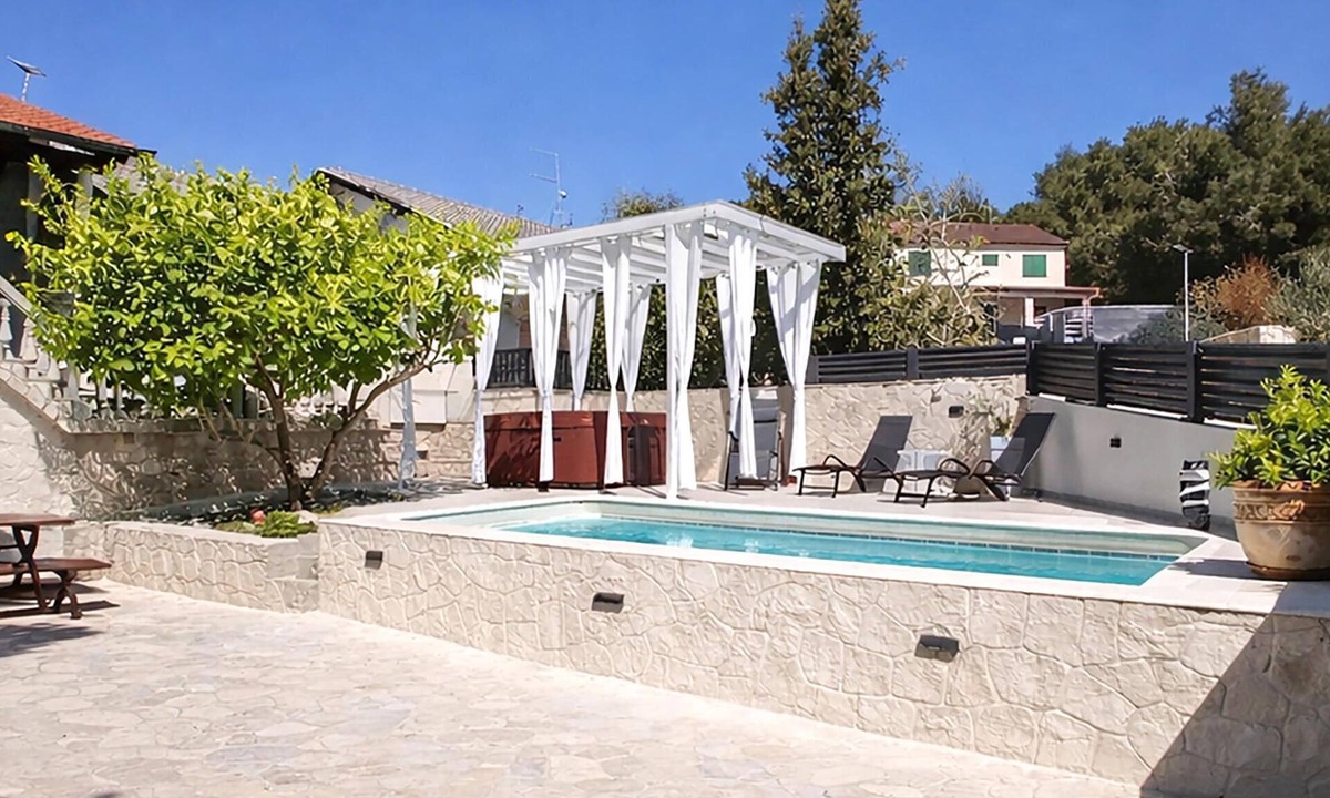 Zdrelac House | Amazing home in Zdrelac