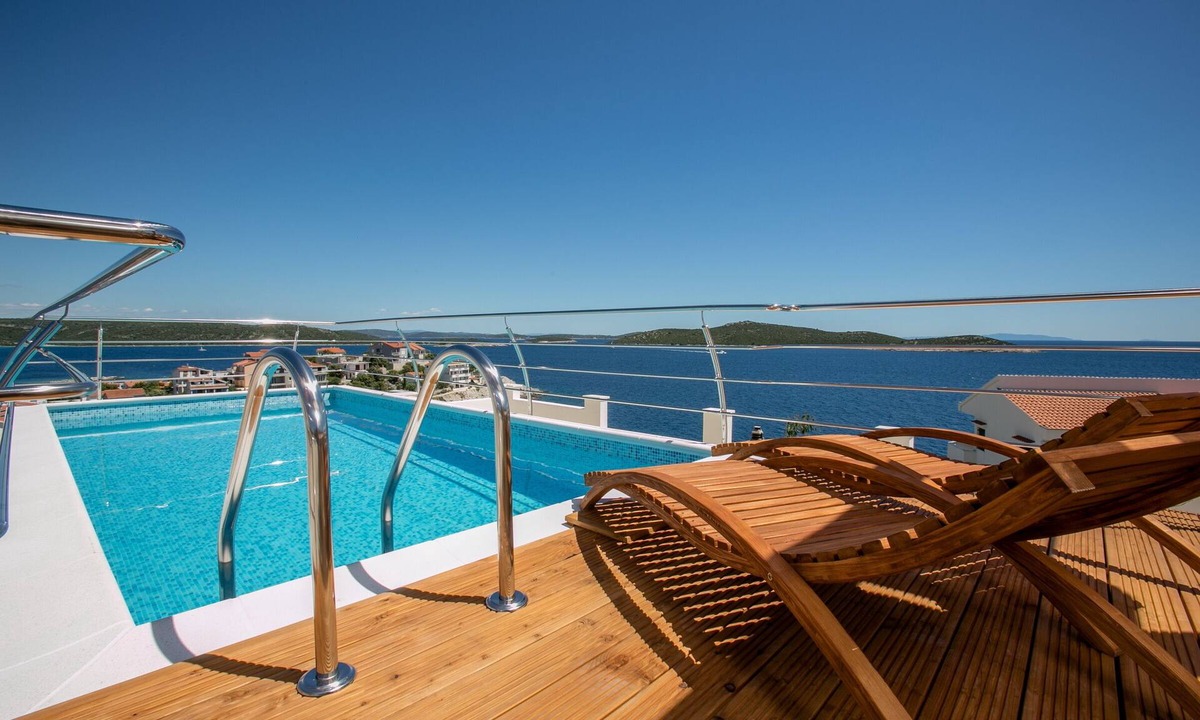 Sevid House | AMAZING SEAVIEW VILLA WITH PRIVATE POOL AND PRIVATE BEACH - SAFE&FREE