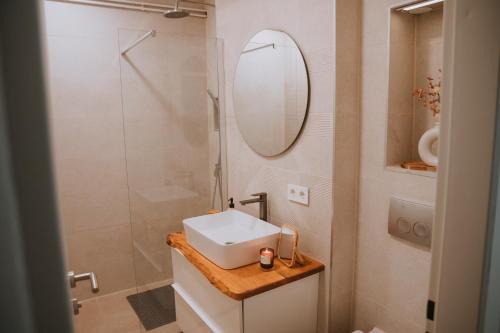 Osijek Apartment | Apartman Esseg - Luxury Living in Historic Esseg - SELF CHECK IN