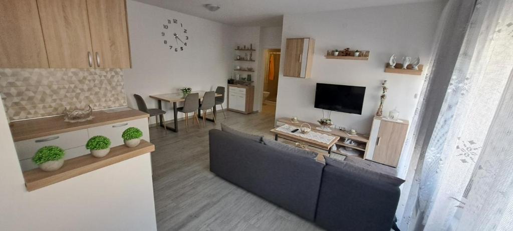 Bjelovar Apartment | Apartman La-iv