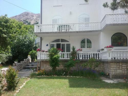 Batomalj Apartment | Apartman Put