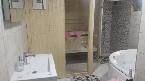 Gornje Jesenje Apartment | APARTMAN SAUNA "NINO"