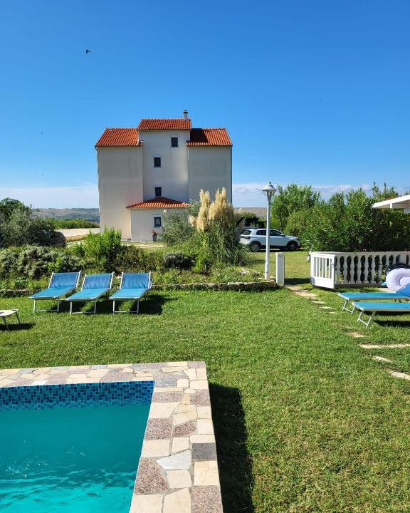 Ljubac Apartment | Apartmani Manuela Ljubač
