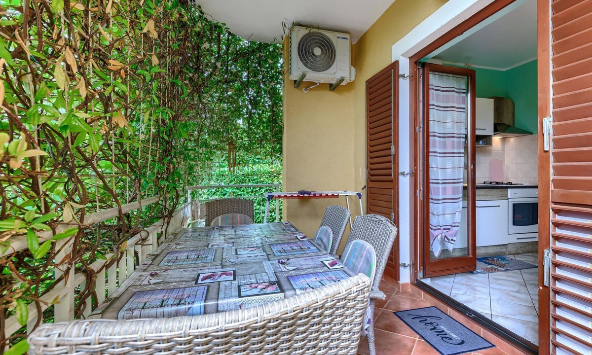 Karigador Apartment | Apartment Amaii by Interhome
